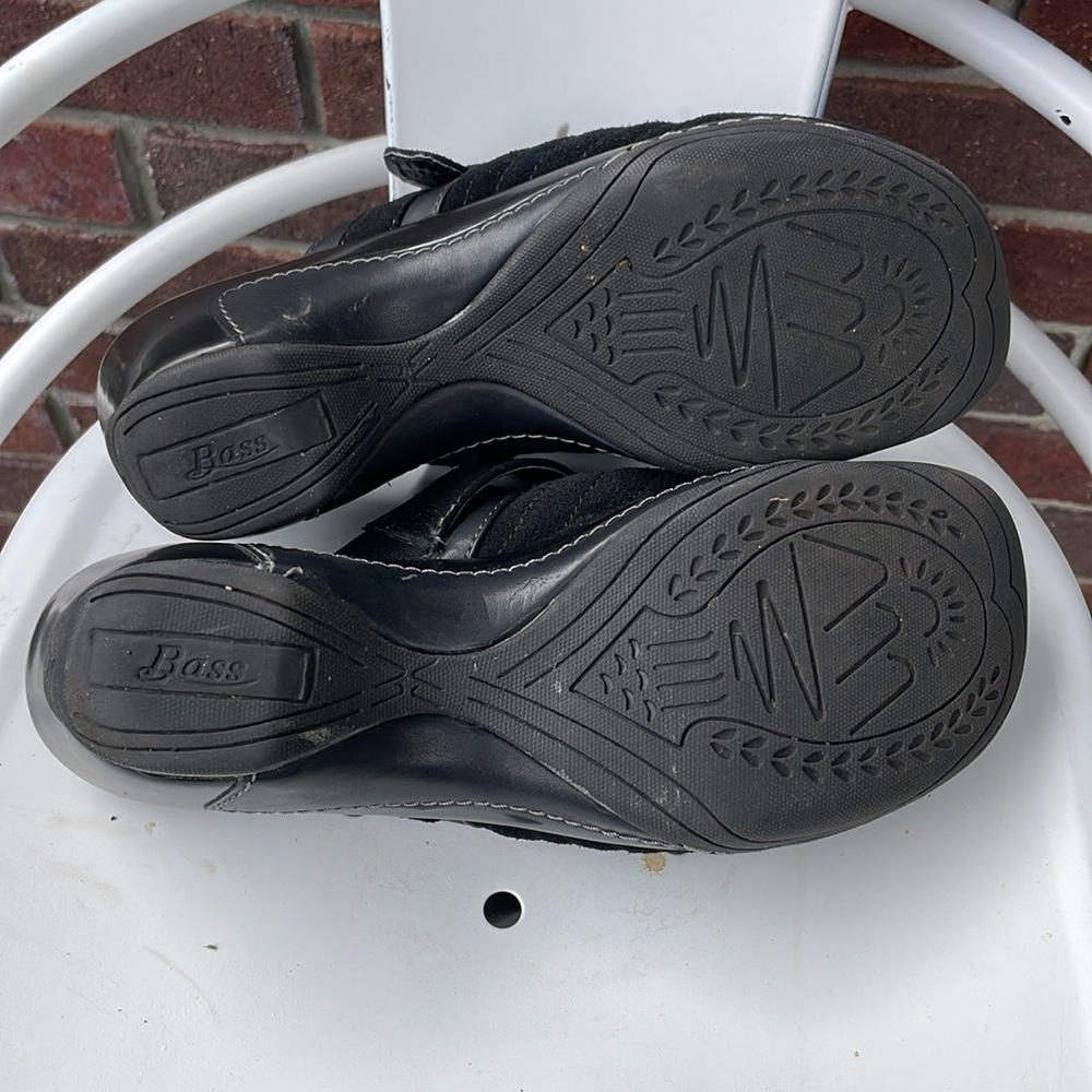 G.H. Bass & Co. | Tebow|Leather | Black |  Buckled | Slip-On Clogs/Mules |Size 9 - Picture 10 of 16